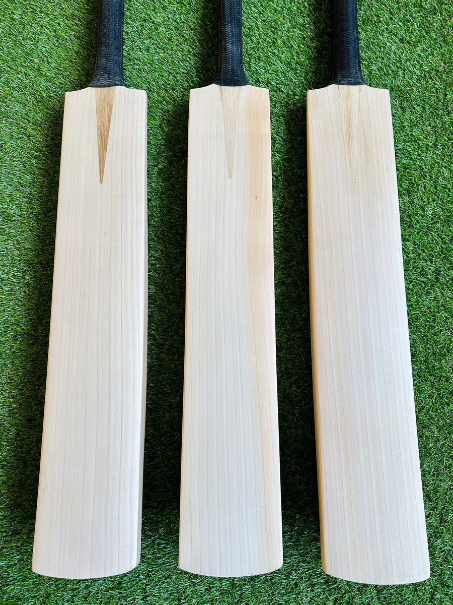 Plain Full Profile Cricket Bat Grade 1+ Low Middle Heavyweight