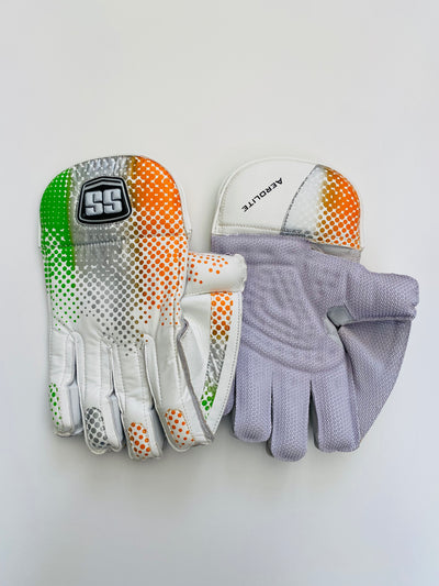 SS TON Aerolite Wicket Keeping Cricket Gloves