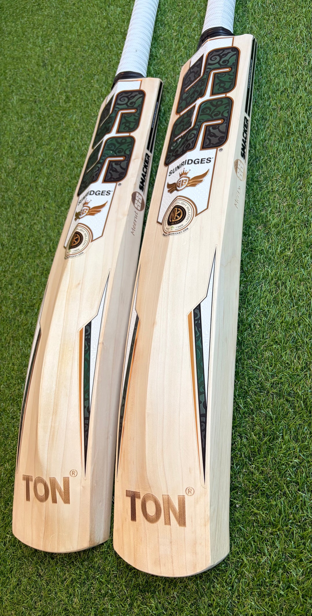 SS TON Smacker Signature Cricket Bat