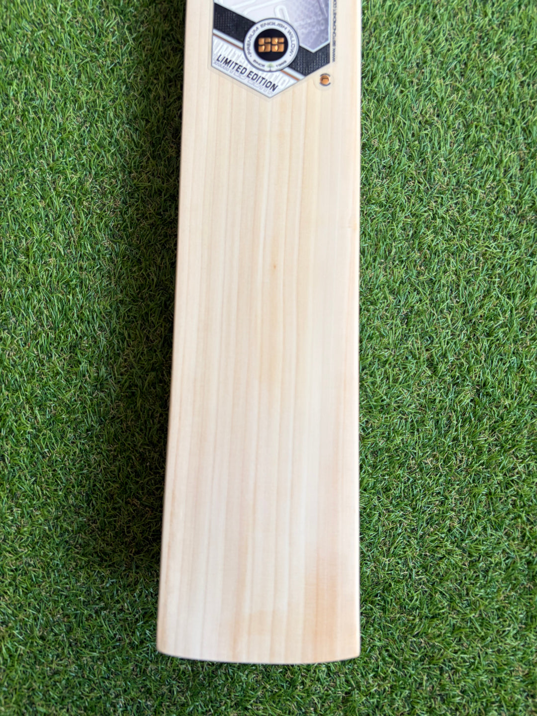 SS TON Limited Edition Players Cricket Bat
