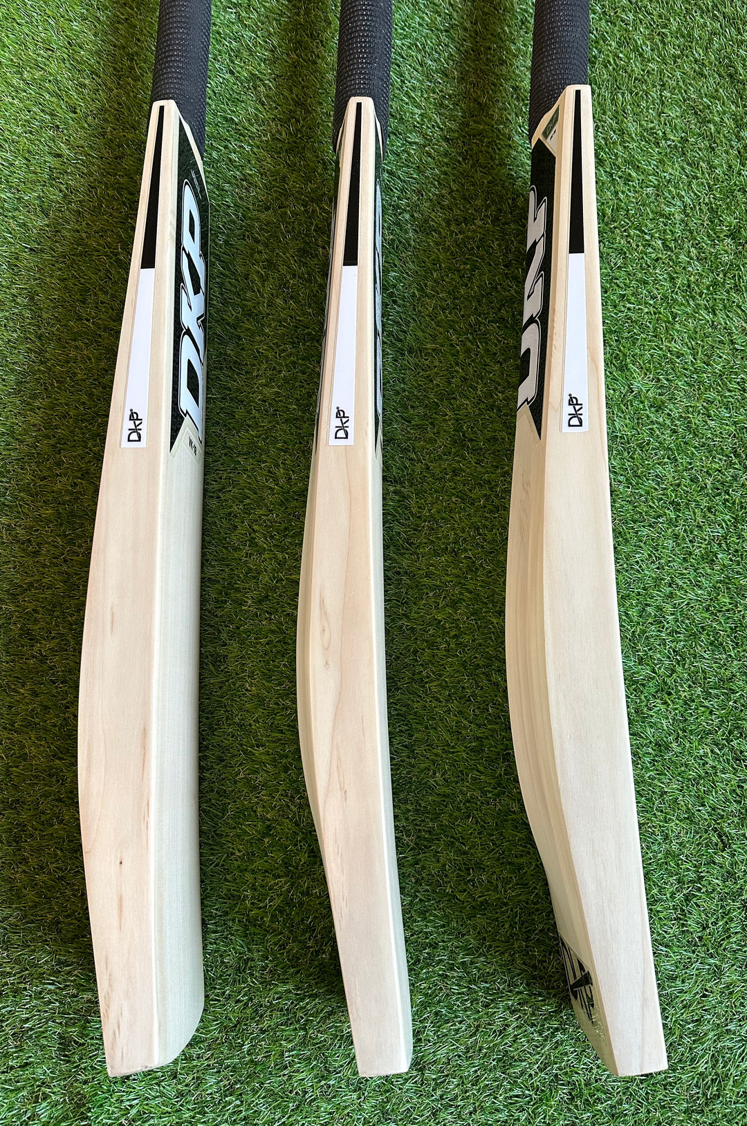 DKP VK-18 Cricket Bat | Players Grade