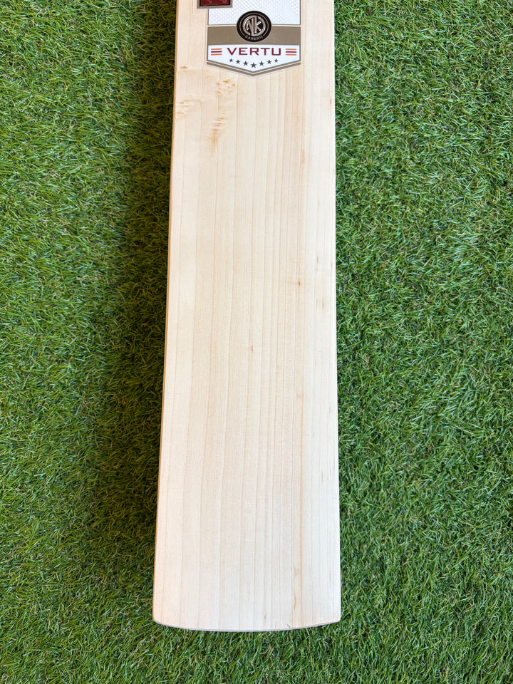 TON Vertu Players Cricket Bat | Long Blade | 2lb 8oz