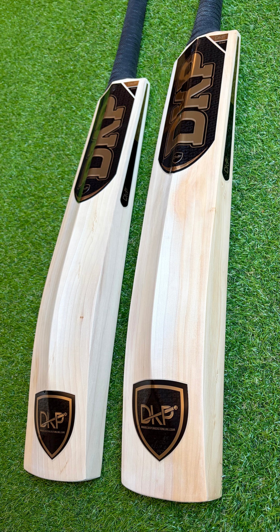DKP Icon Cricket Bat | Short Handle | Players Grade