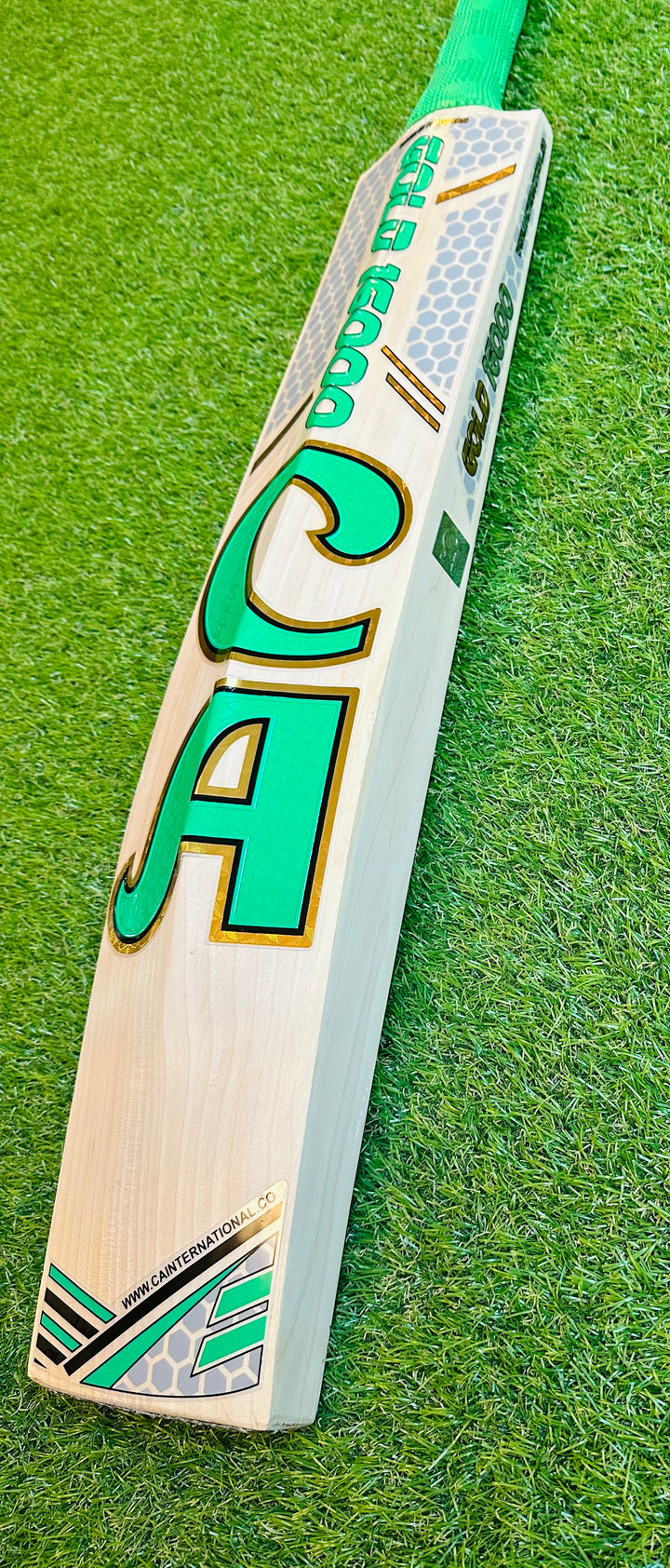 CA 16000 Gold Cricket Bat | 19 Grains | 40mm edges