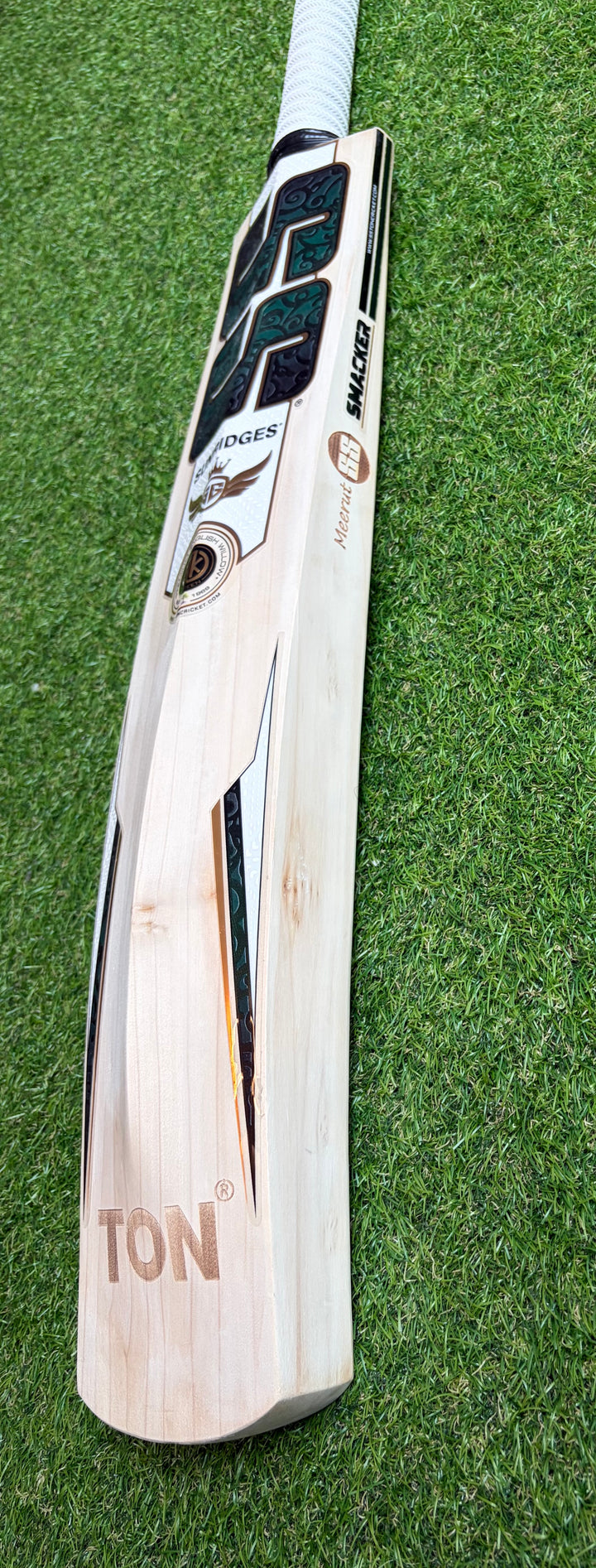 SS TON Smacker Signature Cricket Bat