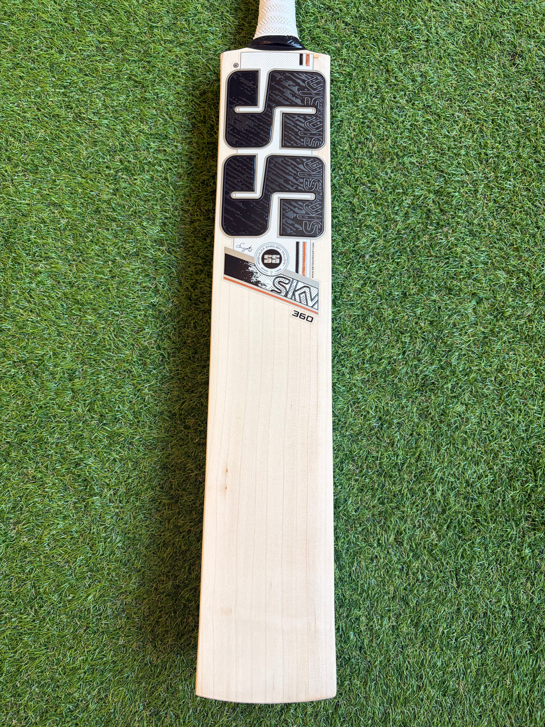 SS TON Sky 360 Players Cricket Bat | New Model