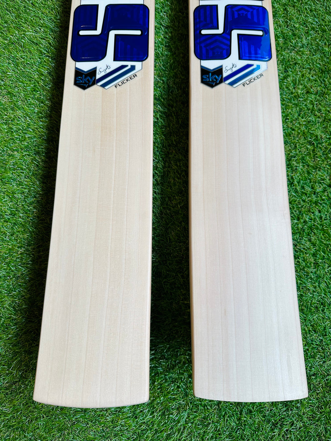 SS TON Sky Flicker Pro Cricket Bat