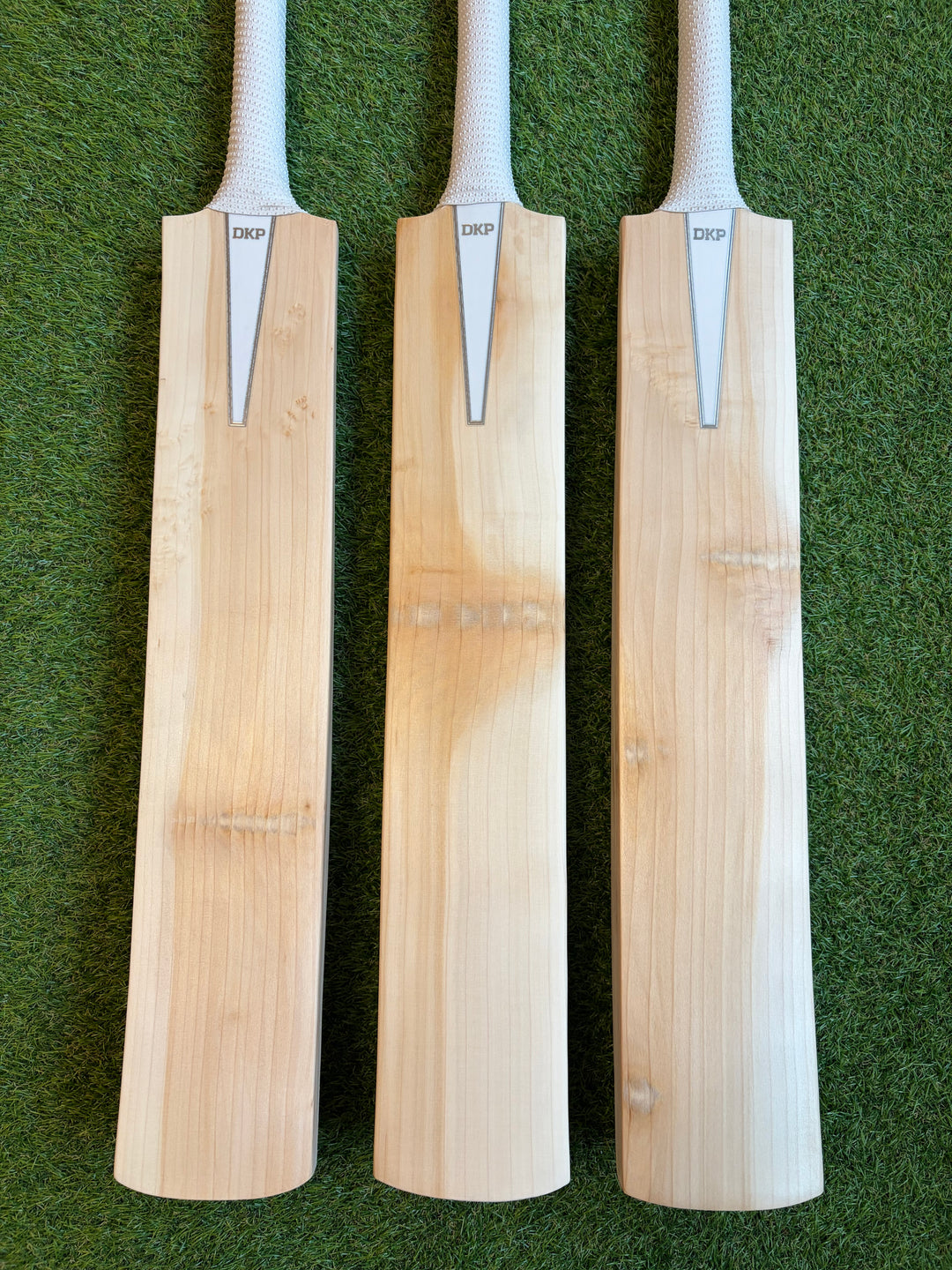 DKP Pro Butterfly Cricket Bat