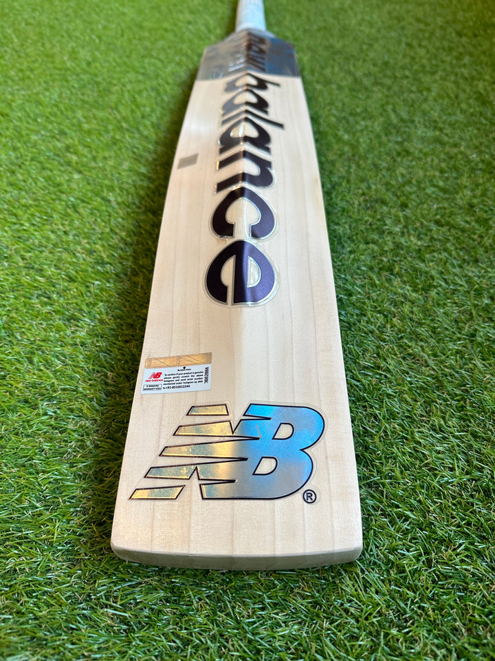 New Balance DC 590 Cricket Bat