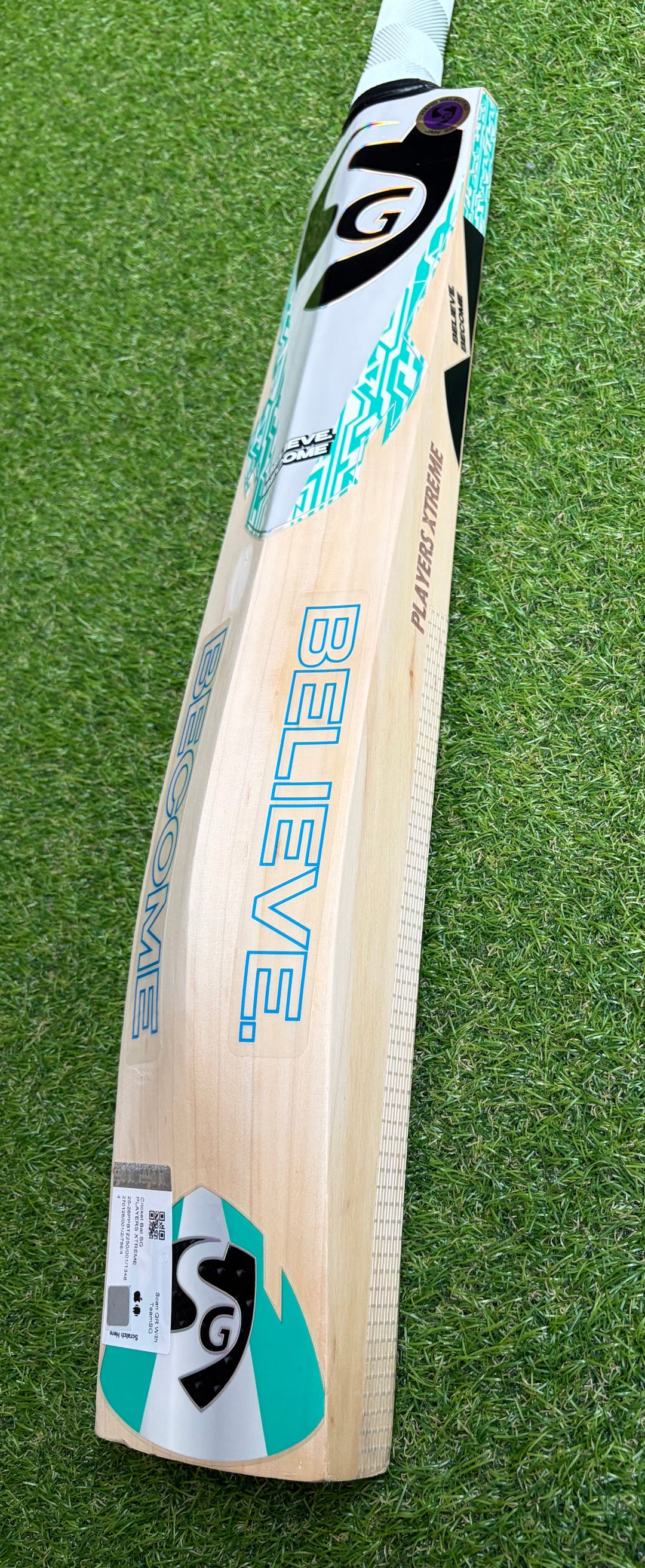 SG Players Xtreme Cricket Bat