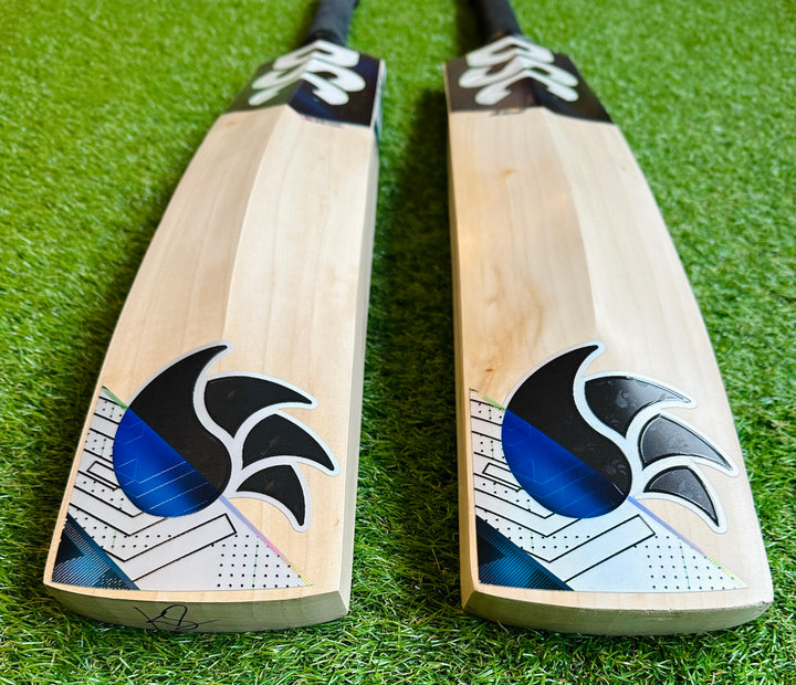 DSC Blak 330 Cricket Bat | 40mm Edges