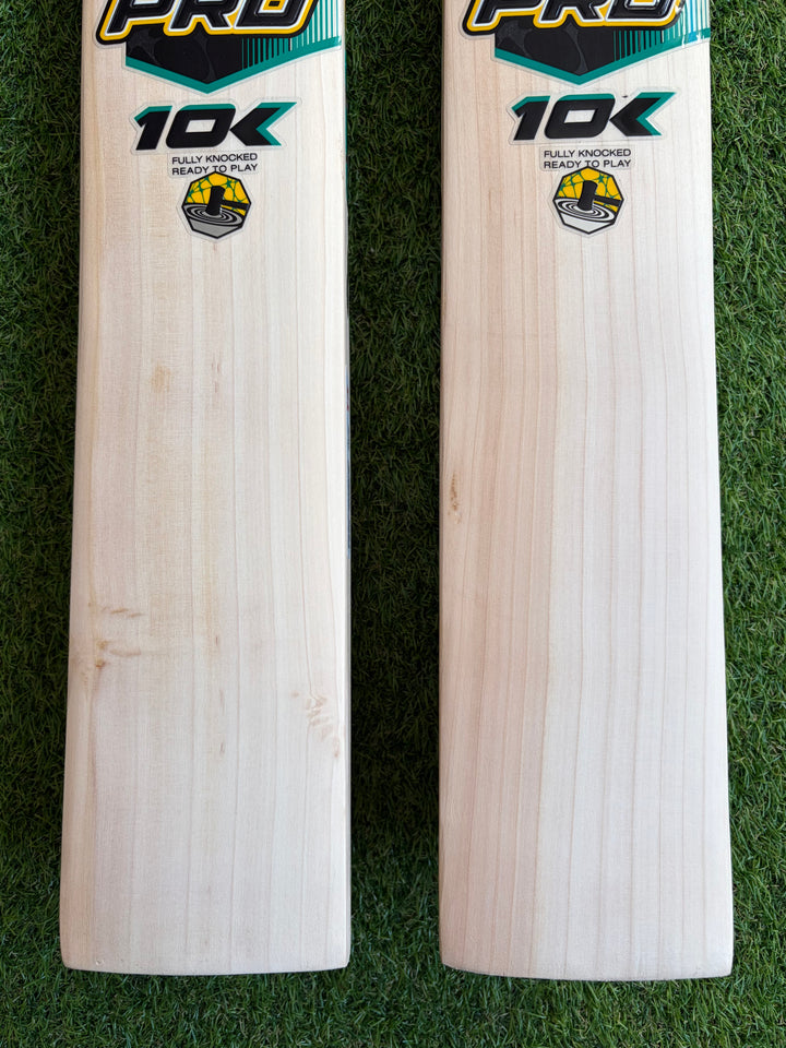 CA 10000 Plus Pro Edition Cricket Bat