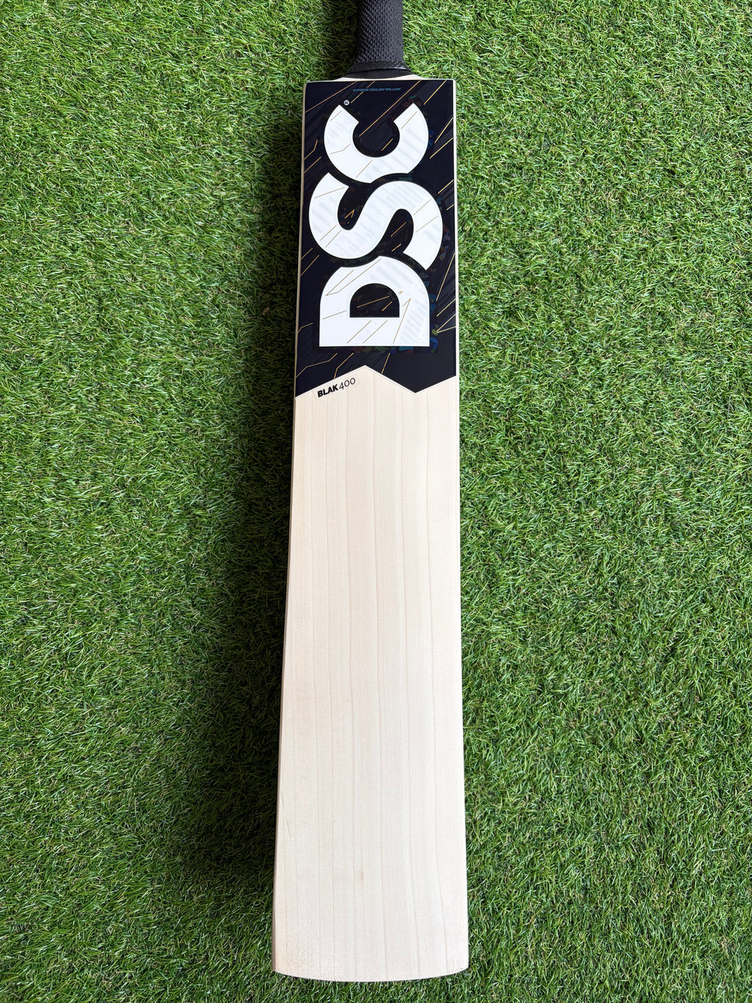 DSC Blak 400 Cricket Bat