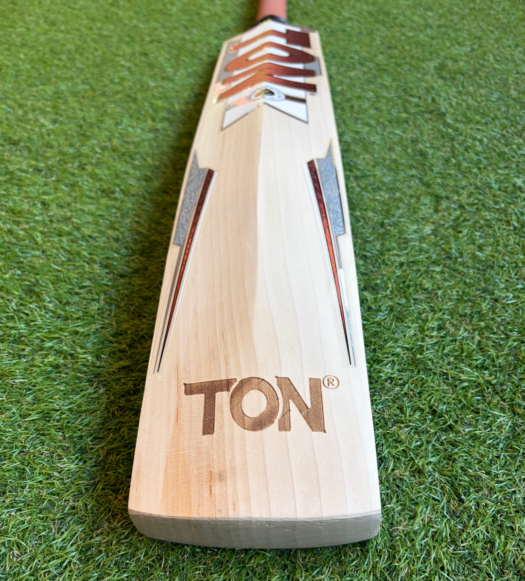 TON Vertu Players Cricket Bat | Long Blade | 2lb 8oz