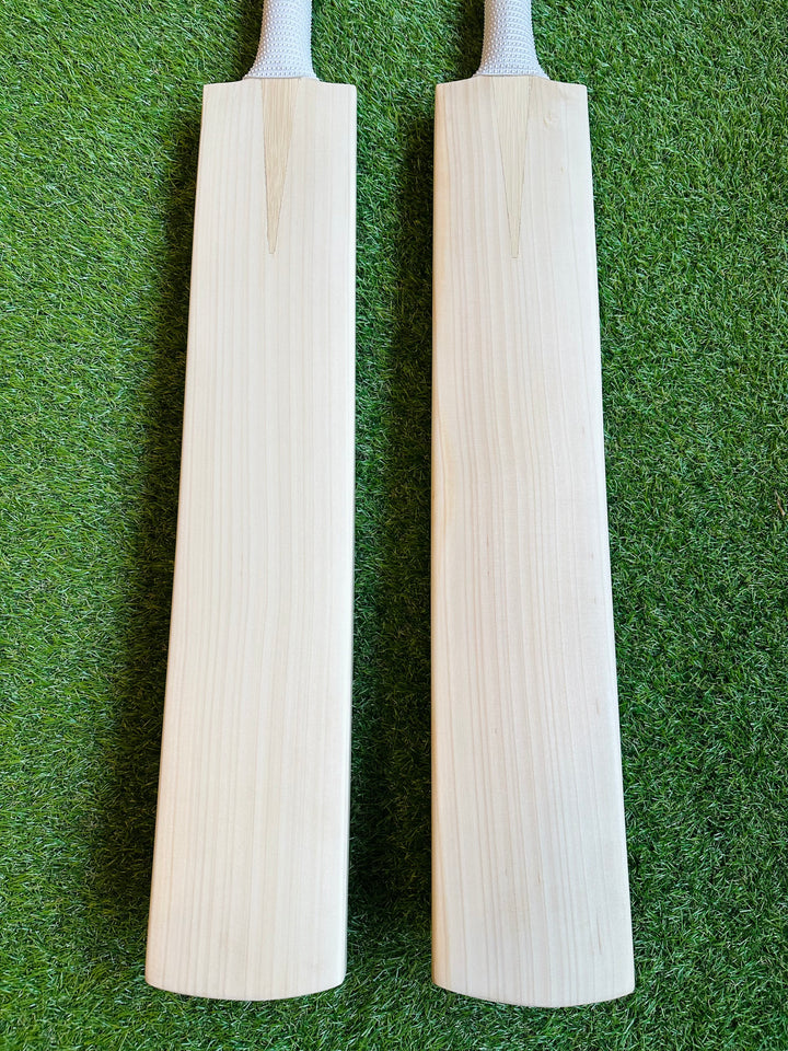 Plain Grade 1+ English Willow Cricket Bat | Full Spine Profile