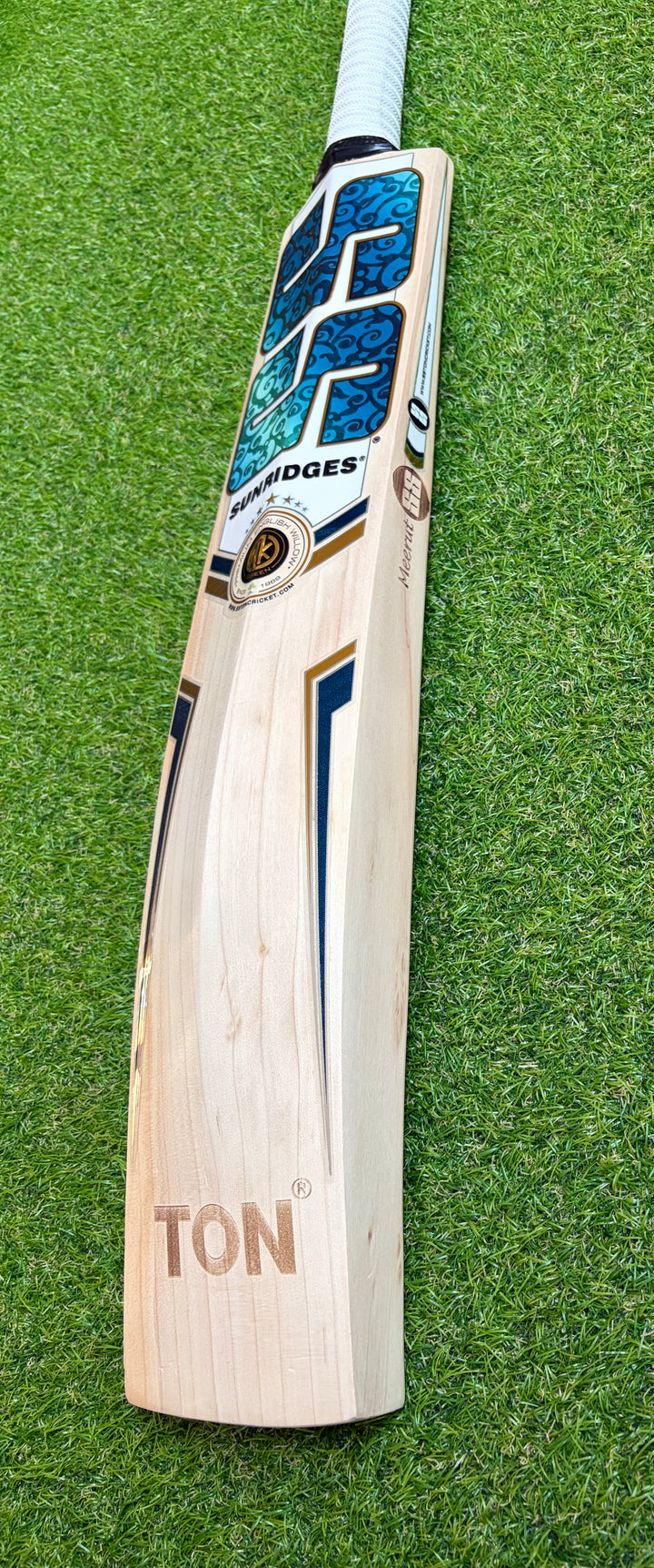 SS TON Gladiator Cricket Bat | Rare Model