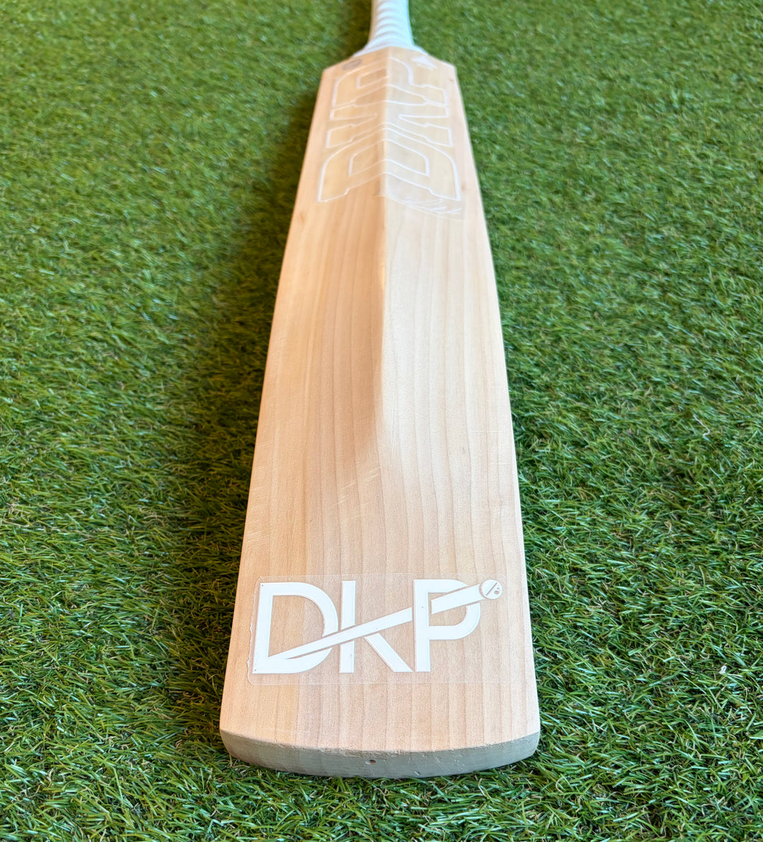 DKP Air Cricket Bat | 15 Grains | Grade 1+