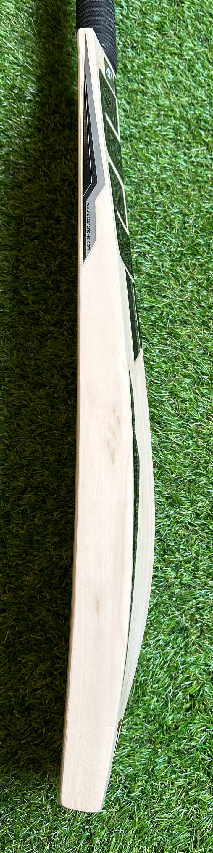 SS TON Limited Edition Cricket Bat | Size 5