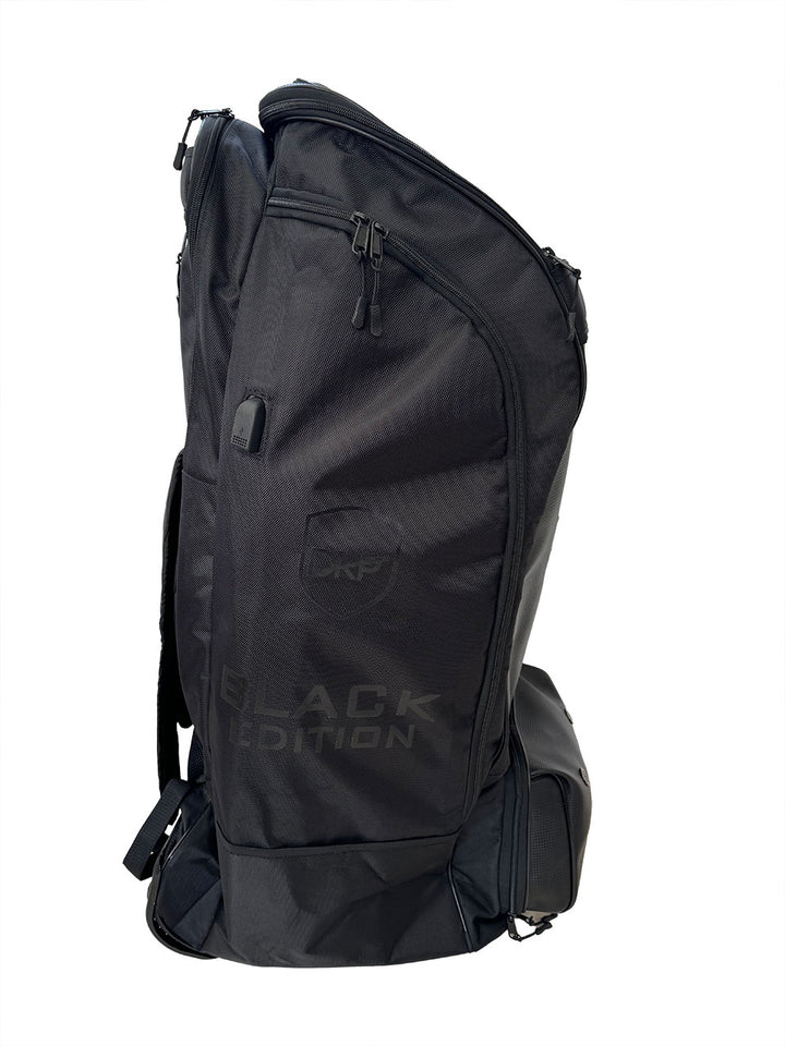 DKP Black Edition Wheelie Duffle Bag