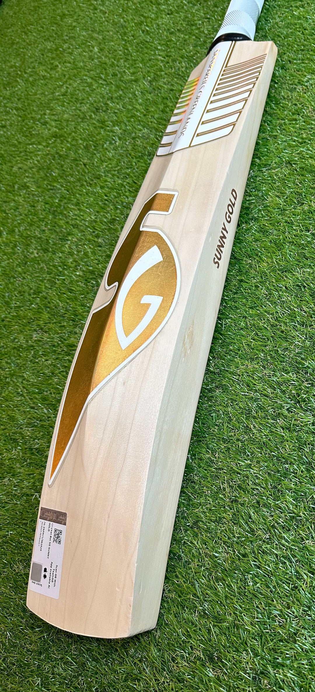 SG Sunny Gold Players Cricket Bat |  Knocked in | 40mm Edges