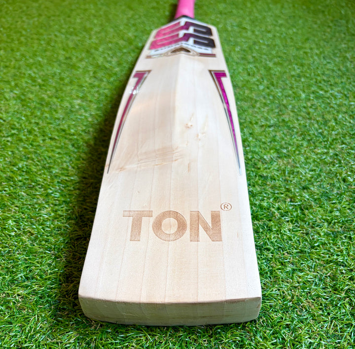 SS TON Gladiator Cricket Bat