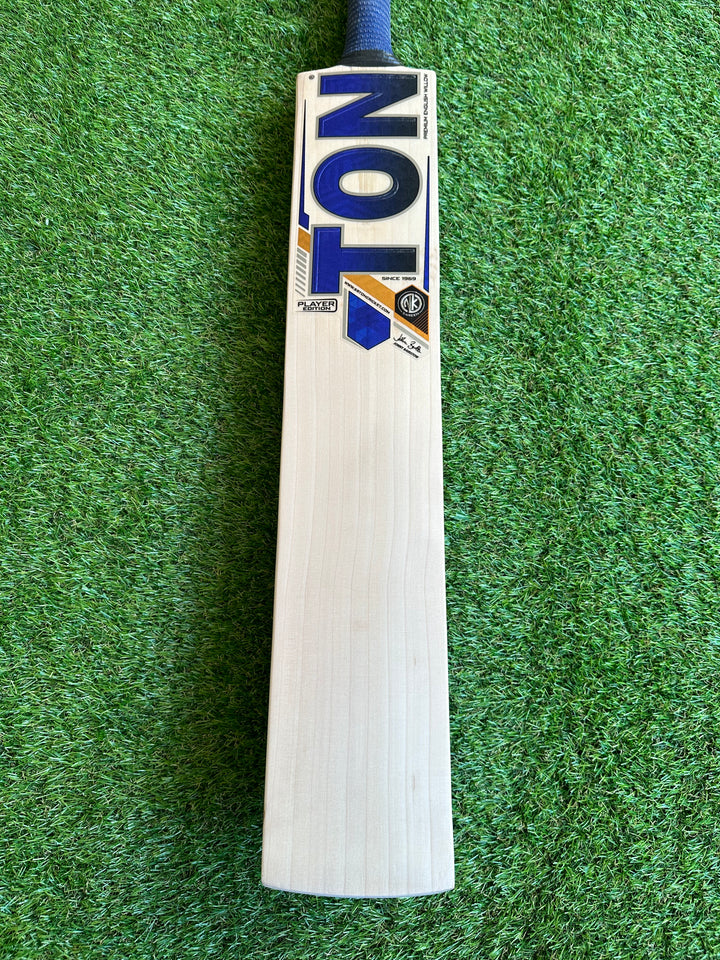 Ton Player Edition Cricket Bat Harrow