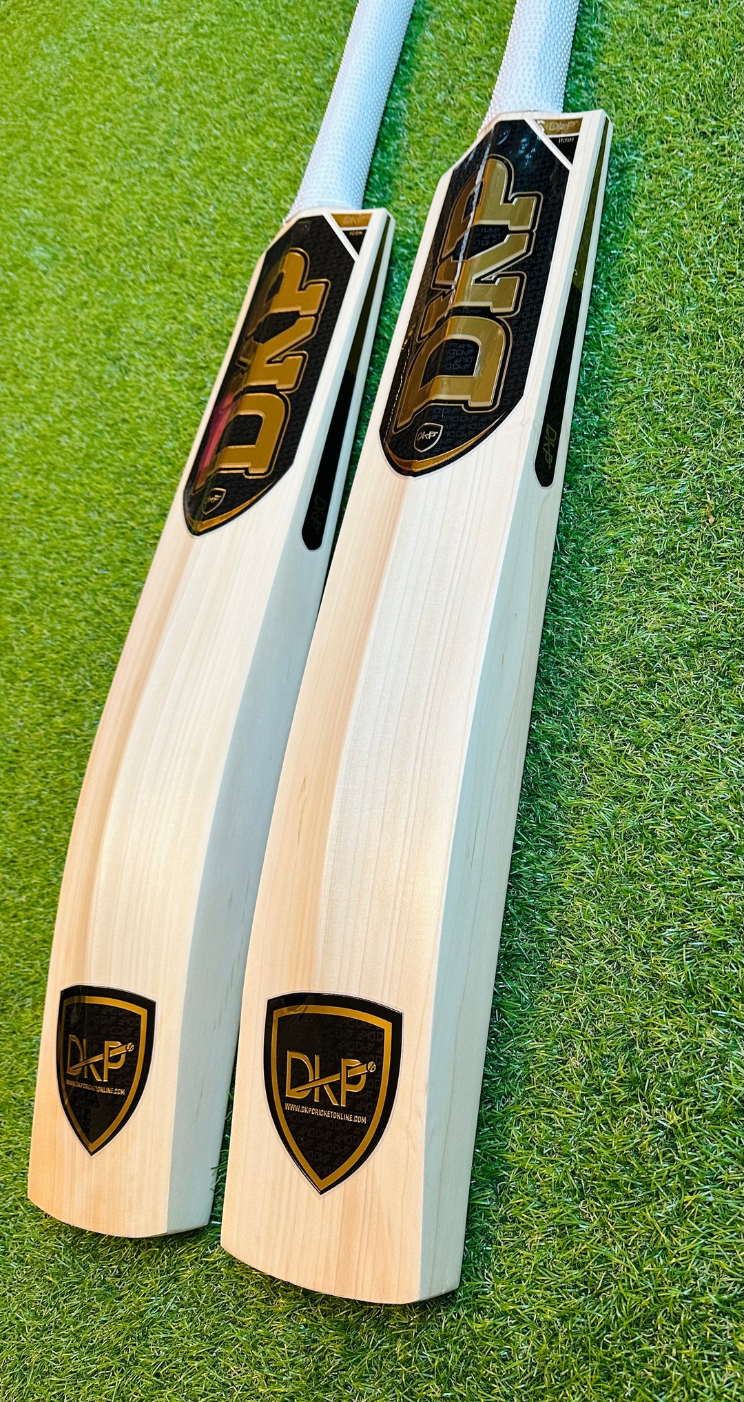 DKP Icon Cricket Bat | Short Handle | Players Grade