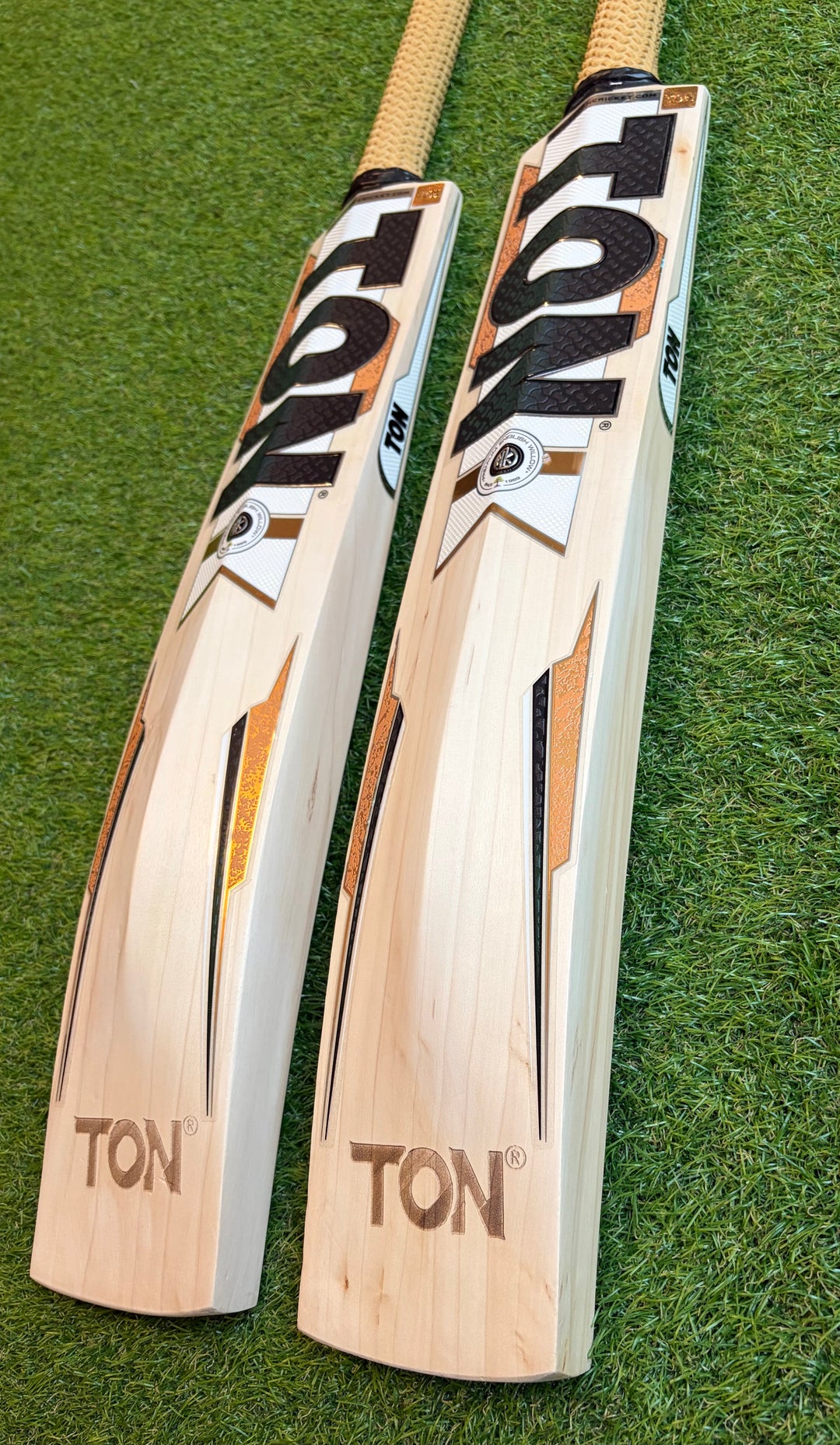 TON Super Cricket Bat | Size 6