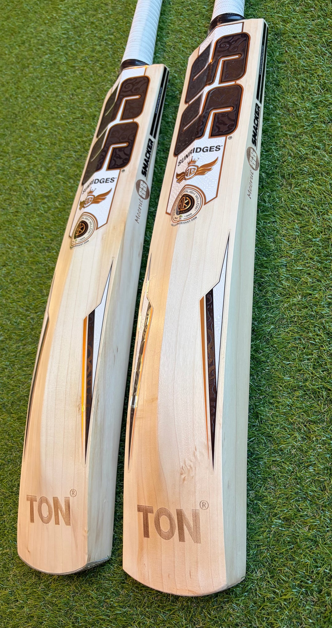 SS TON Smacker Players Cricket Bat | Long Blade | Low Profile