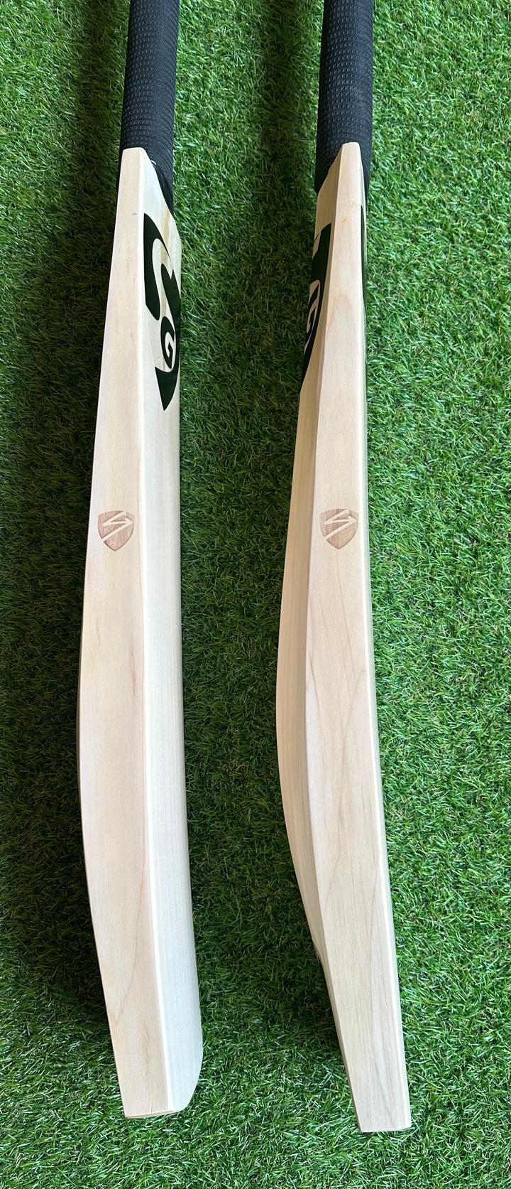 SG Pro Cricket Bat | New Model