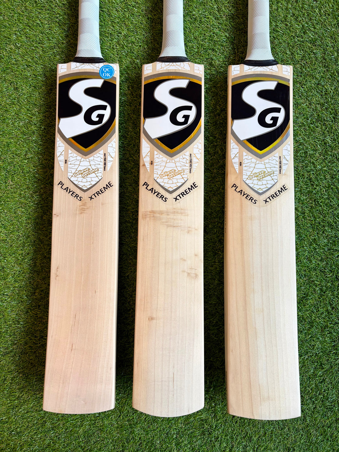 SG Players Xtreme Cricket Bat