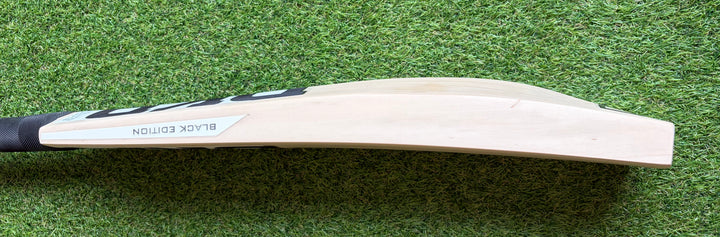 DKP Black Edition Cricket Bat | 3lb | 44mm Edges