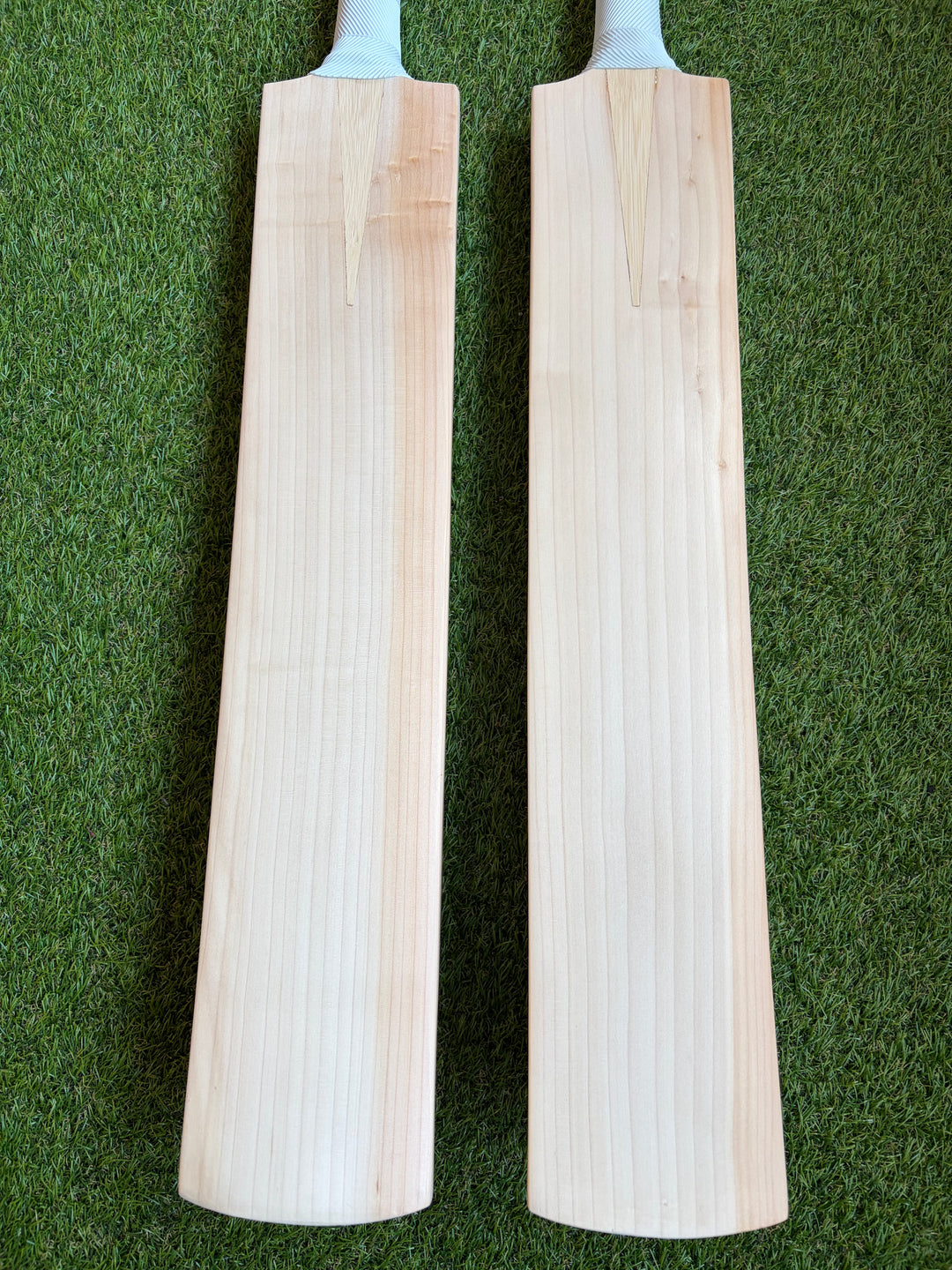 Plain Grade 1+ Full Profile Cricket Bat 