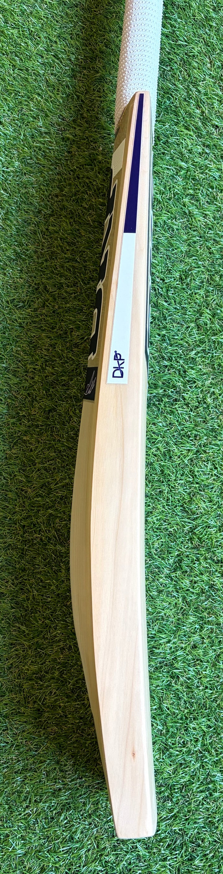 DKP Navy Limited Edition Cricket Bat | 16 Grains | Size 6