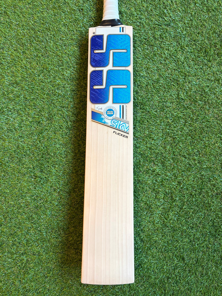 SS TON Sky Flicker Pro Cricket Bat