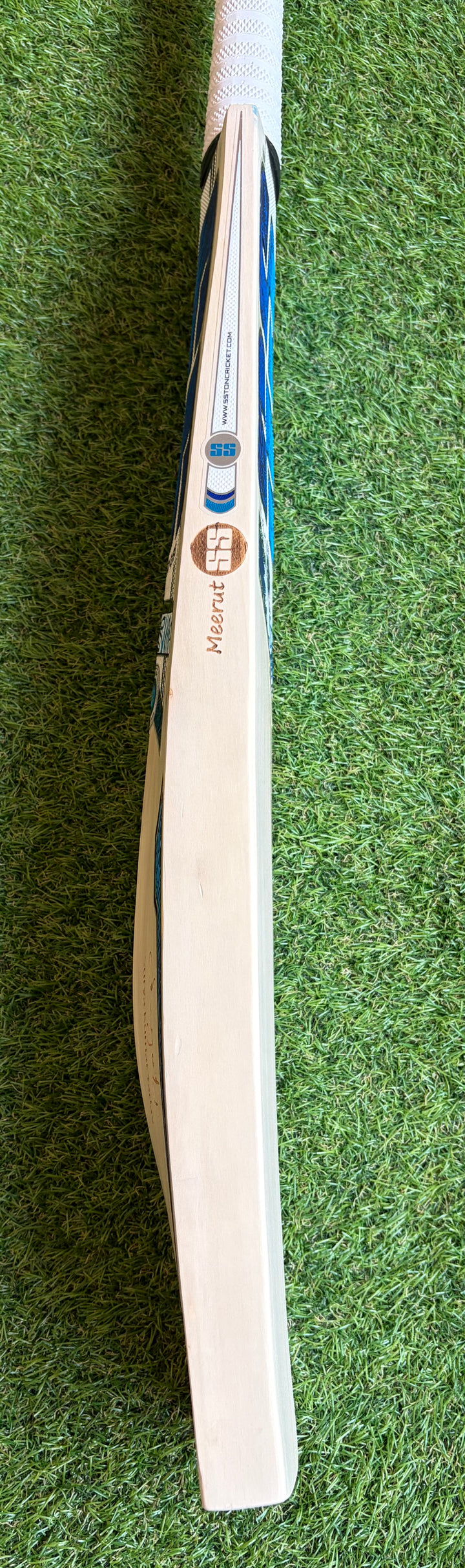 SS TON Sky Flicker Pro Cricket Bat | Harrow Size