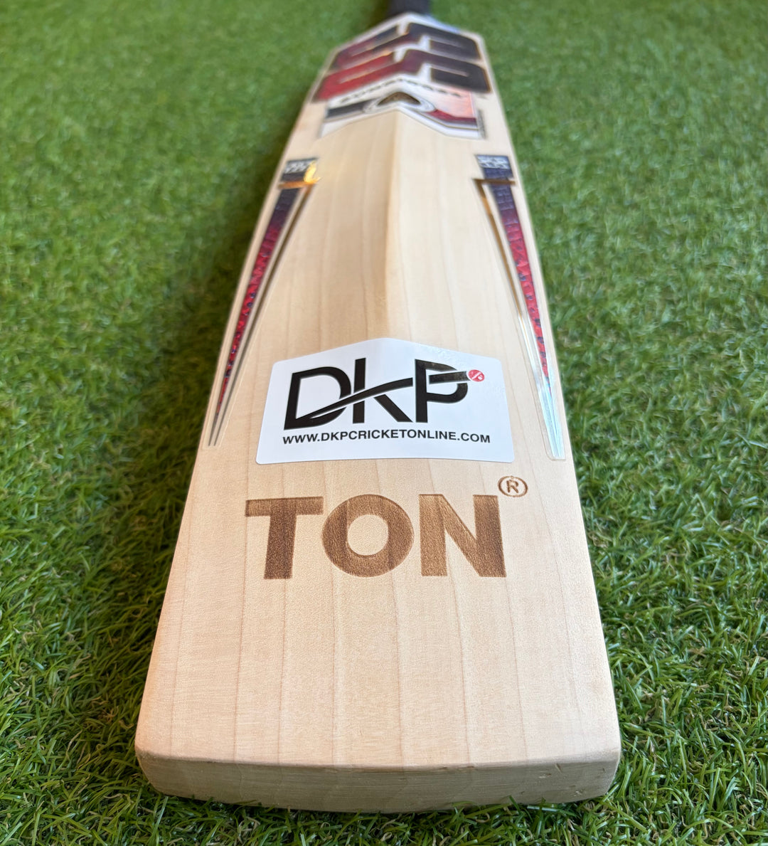 SS TON Gladiator Cricket Bat