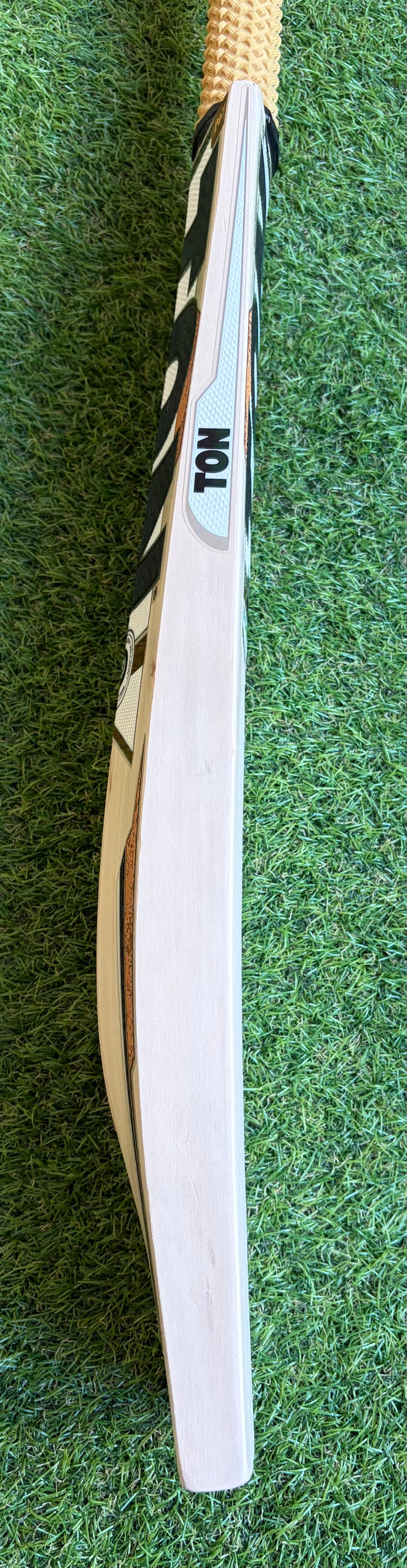 TON Super Cricket Bat | Size 4