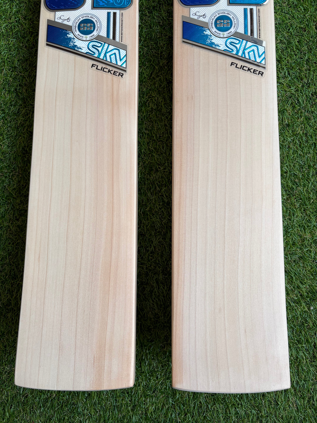 SS TON Sky Flicker Pro Cricket Bat