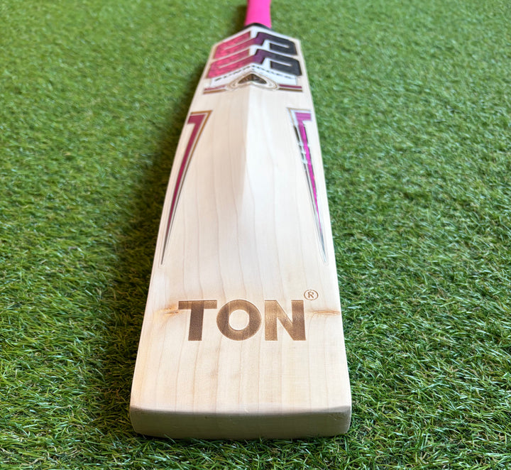 SS TON Gladiator Cricket Bat