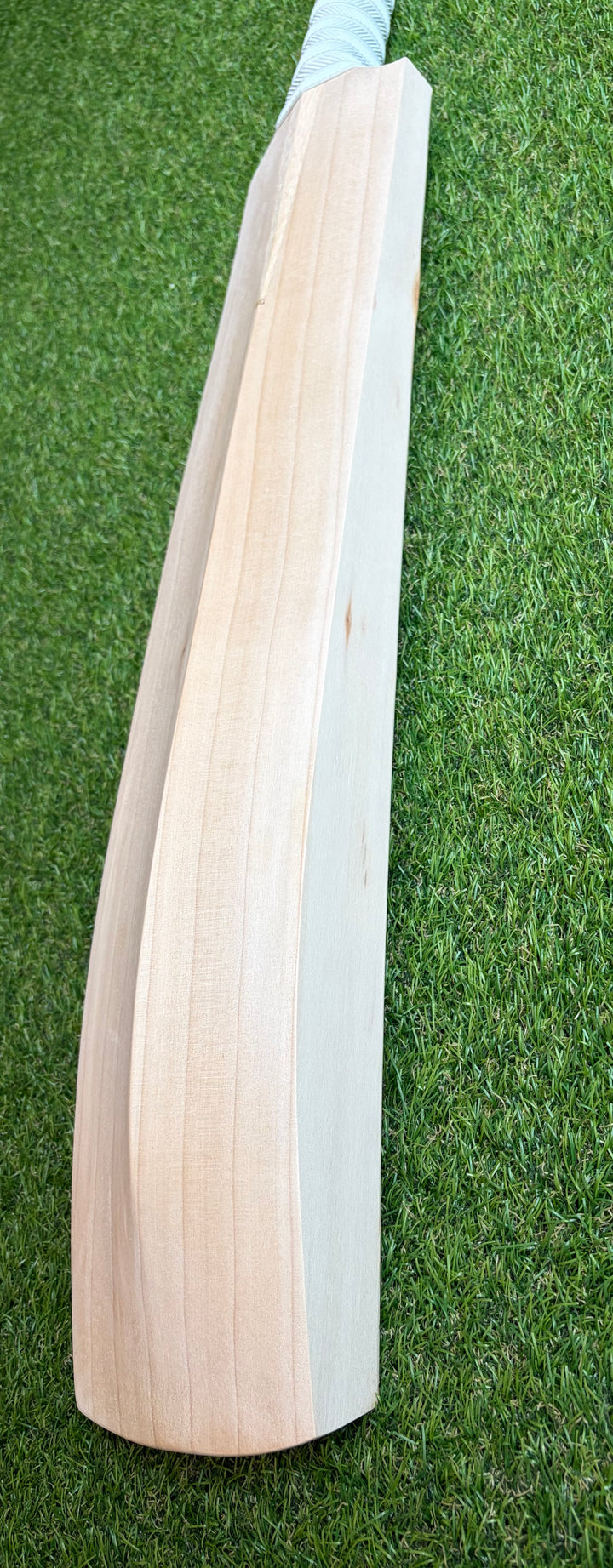 Plain Grade 2 English Willow Cricket Bat | 42mm | Long Handle