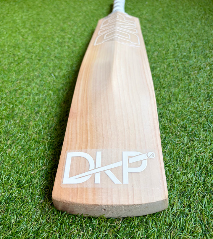 DKP Air Cricket Bat | 15 Grains | Grade 1+