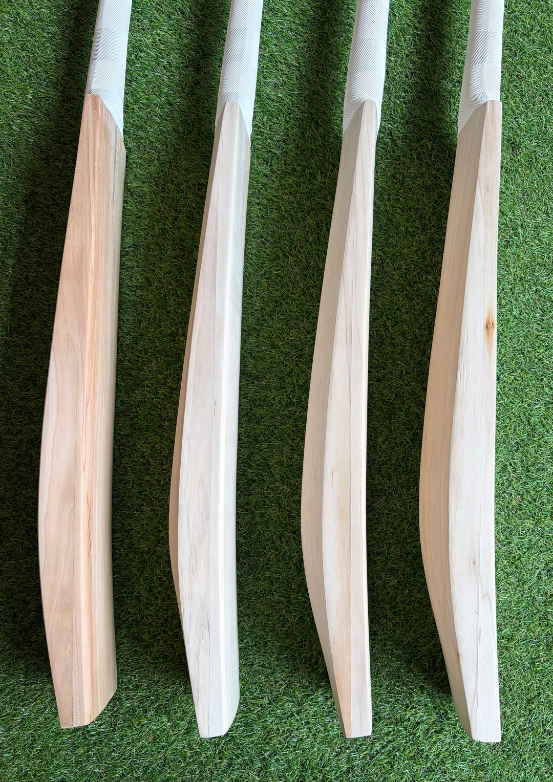 Laminate Two Piece Cricket Bat | Massive Edges | Superb Ping
