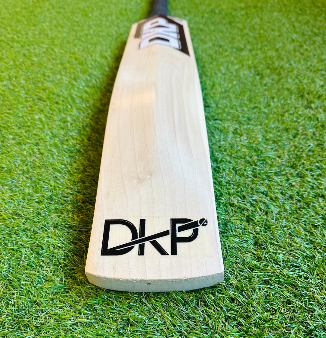 DKP VK-18 Cricket Bat | Players Grade | 40mm Edges