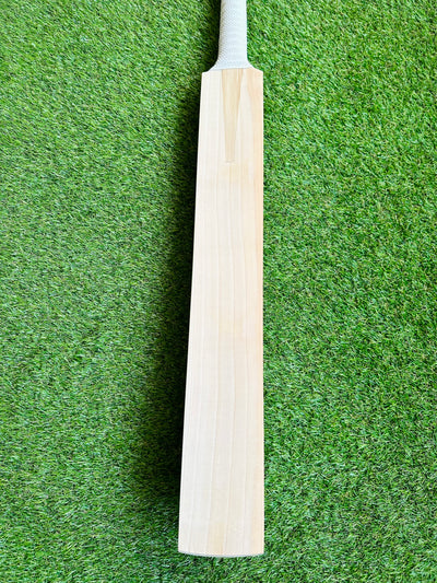 Custom Made Cricket Bats – DKP Cricket