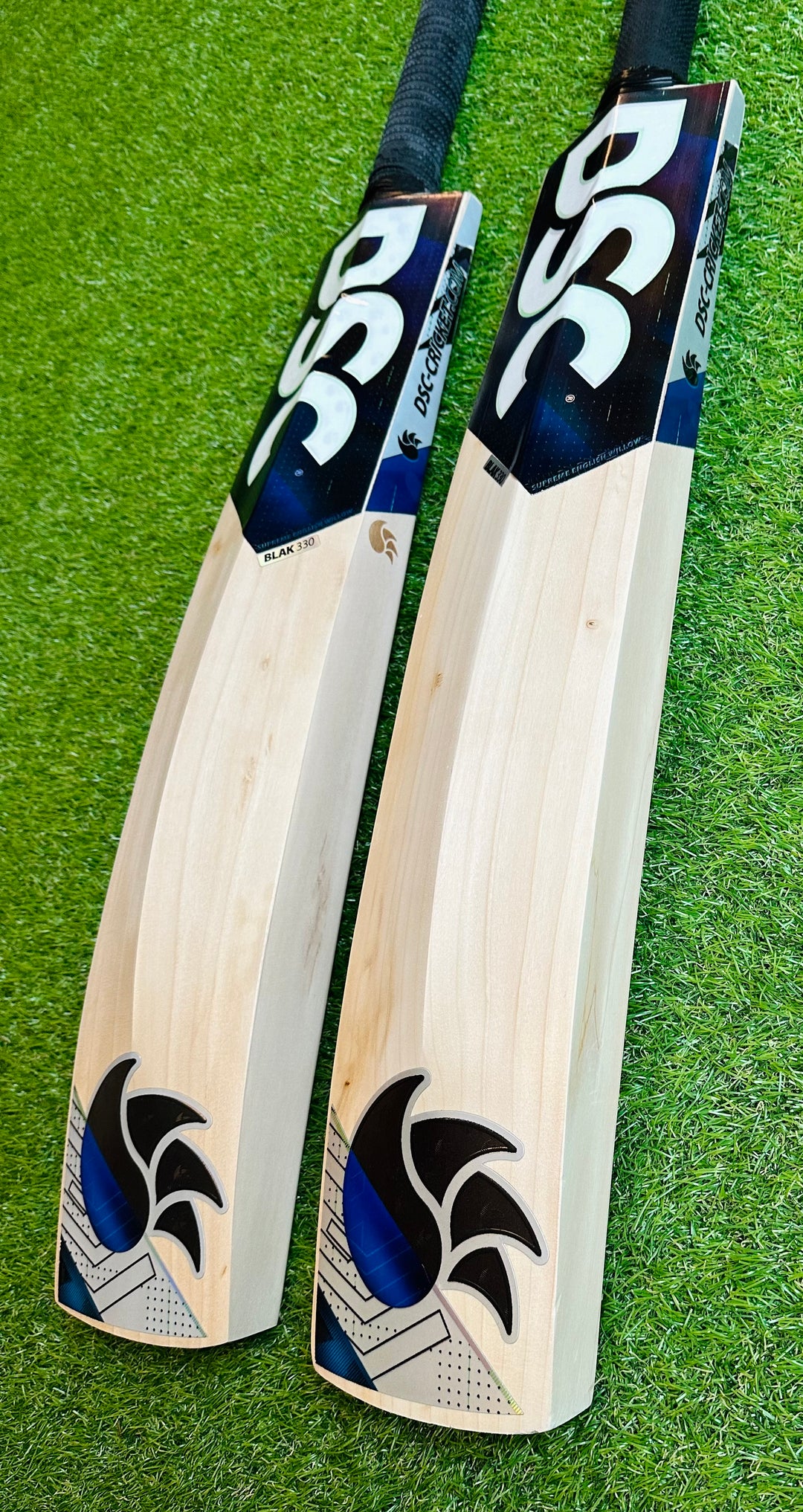 DSC Blak 330 Cricket Bat | 40mm Edges