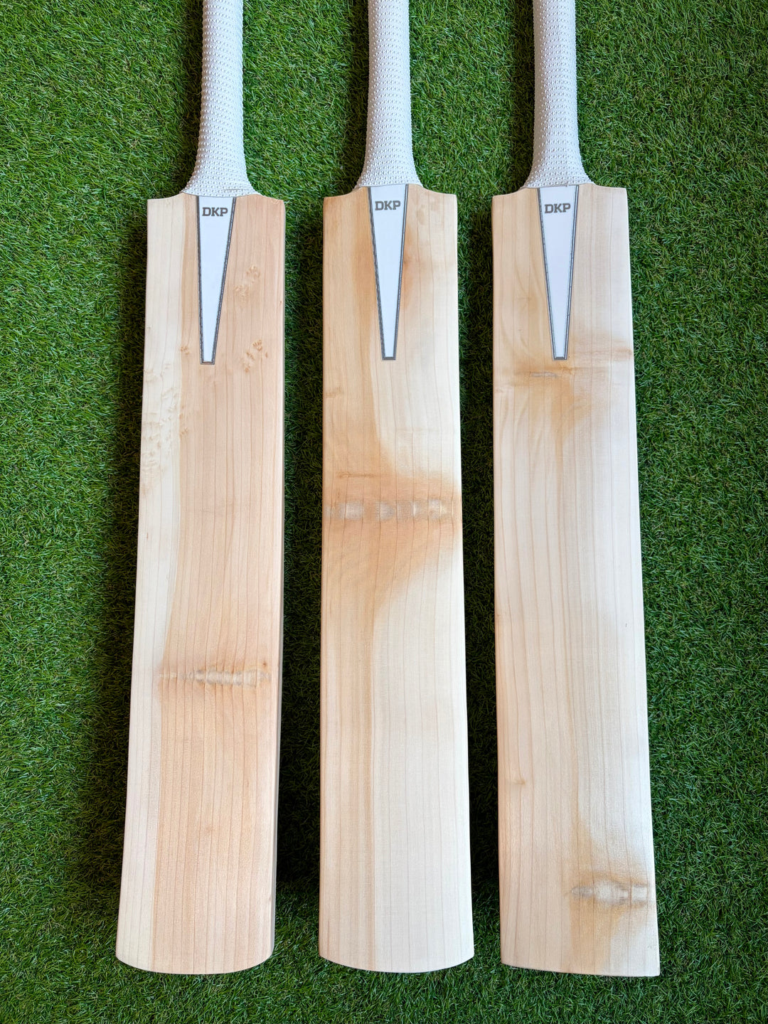 DKP Pro Butterfly Cricket Bat