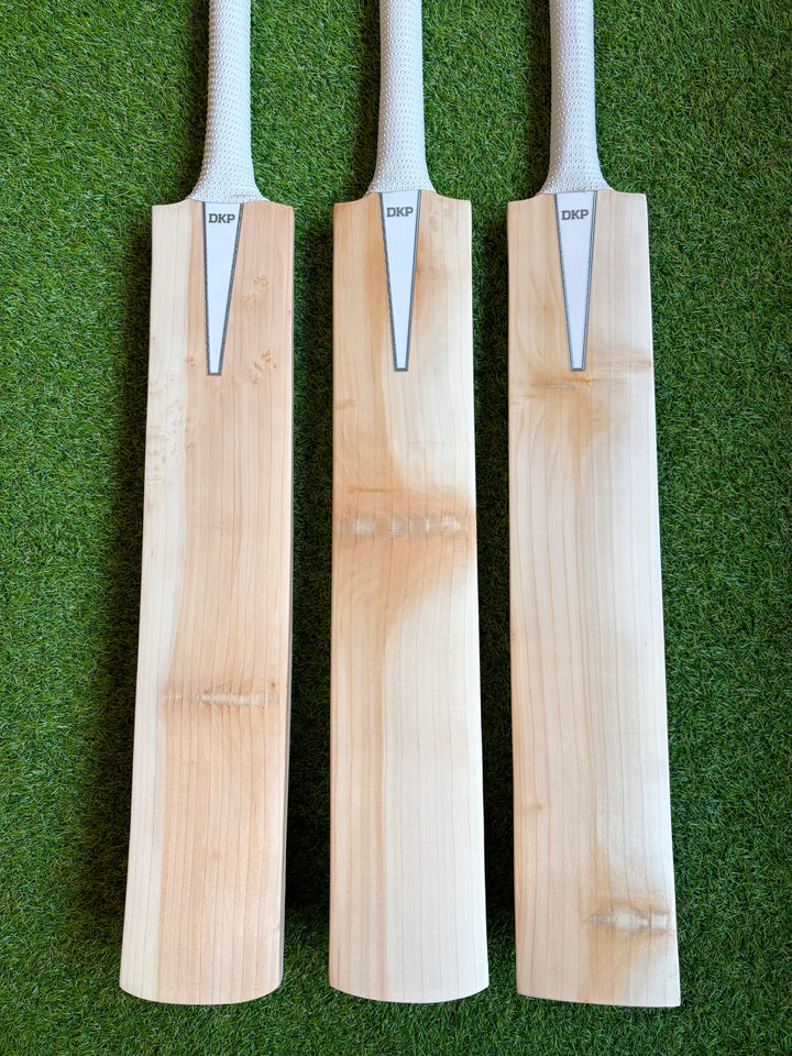 DKP Pro Butterfly Cricket Bat