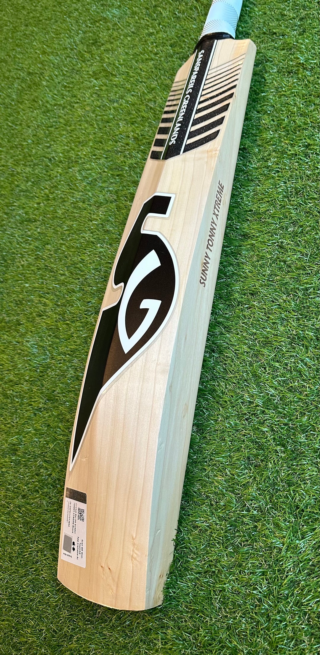 SG Sunny Tonny Xtreme Black Edition Cricket Bat