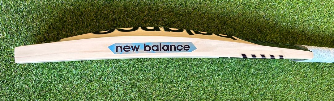 New Balance DC 590 Cricket Bat